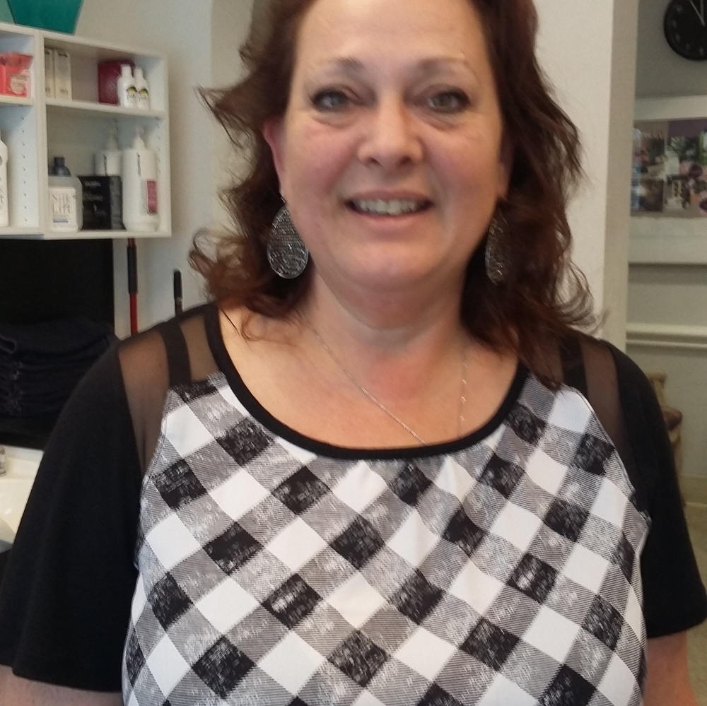 Meet your Posher, Kelly